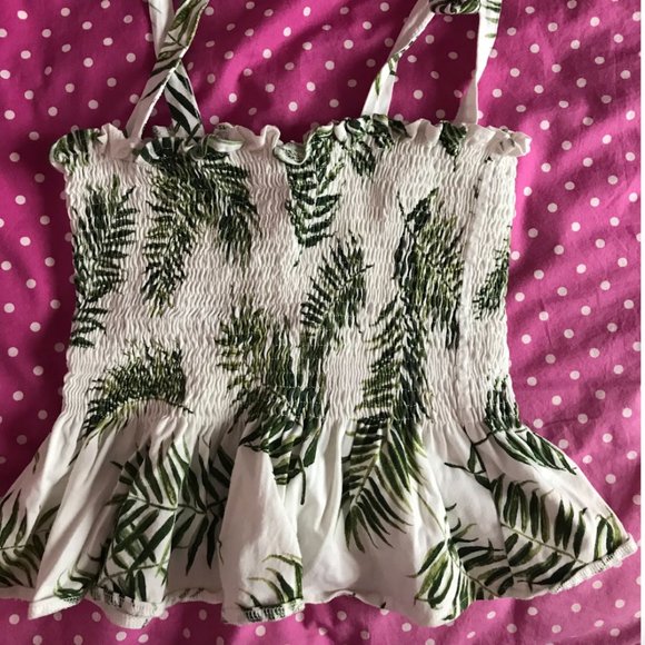 Palm Leaf Tie Top - Picture 2 of 3